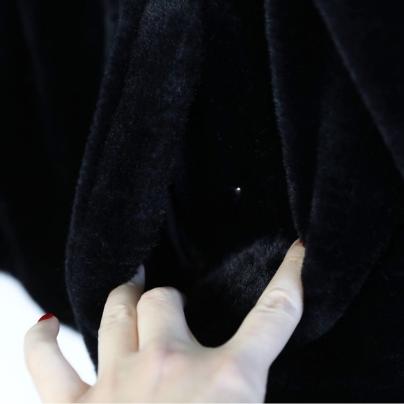 Zara TRF faux fur teddy bomber jacket furry soft short coat black trendy cozy - Picture 4 of 7